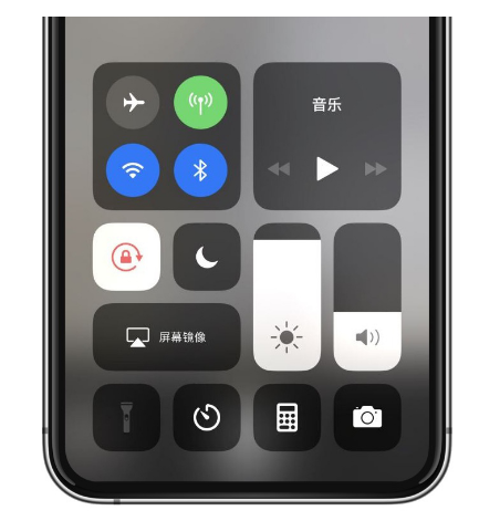 新野苹果14维修店分享iPhone 14手电筒按键灰了怎么办 