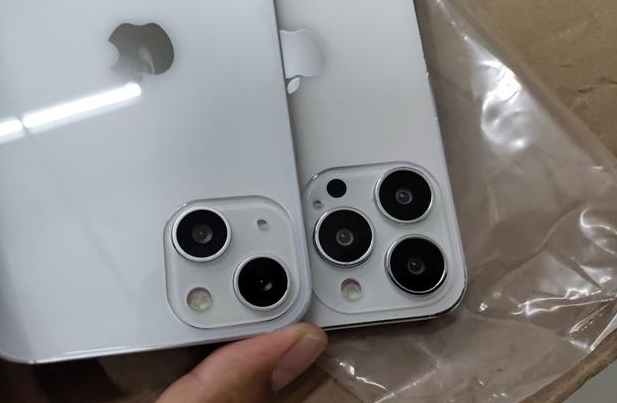 新野苹果手机维修分享iPhone 13‌机模长什么样 