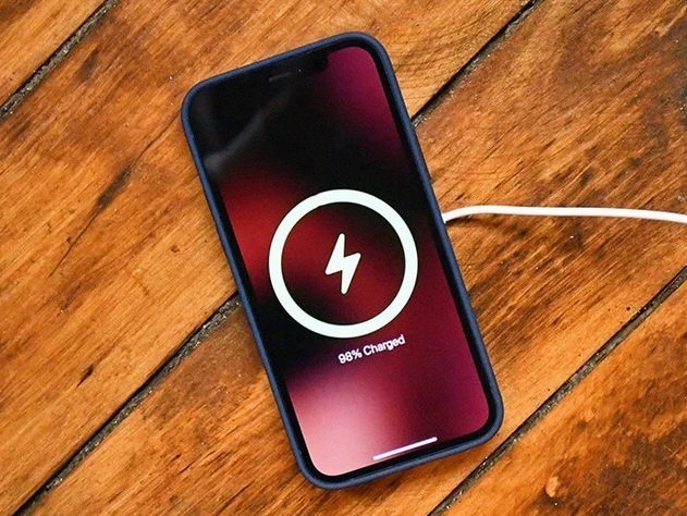 新野苹果手机维修分享iPhone 12可以随便充电吗 